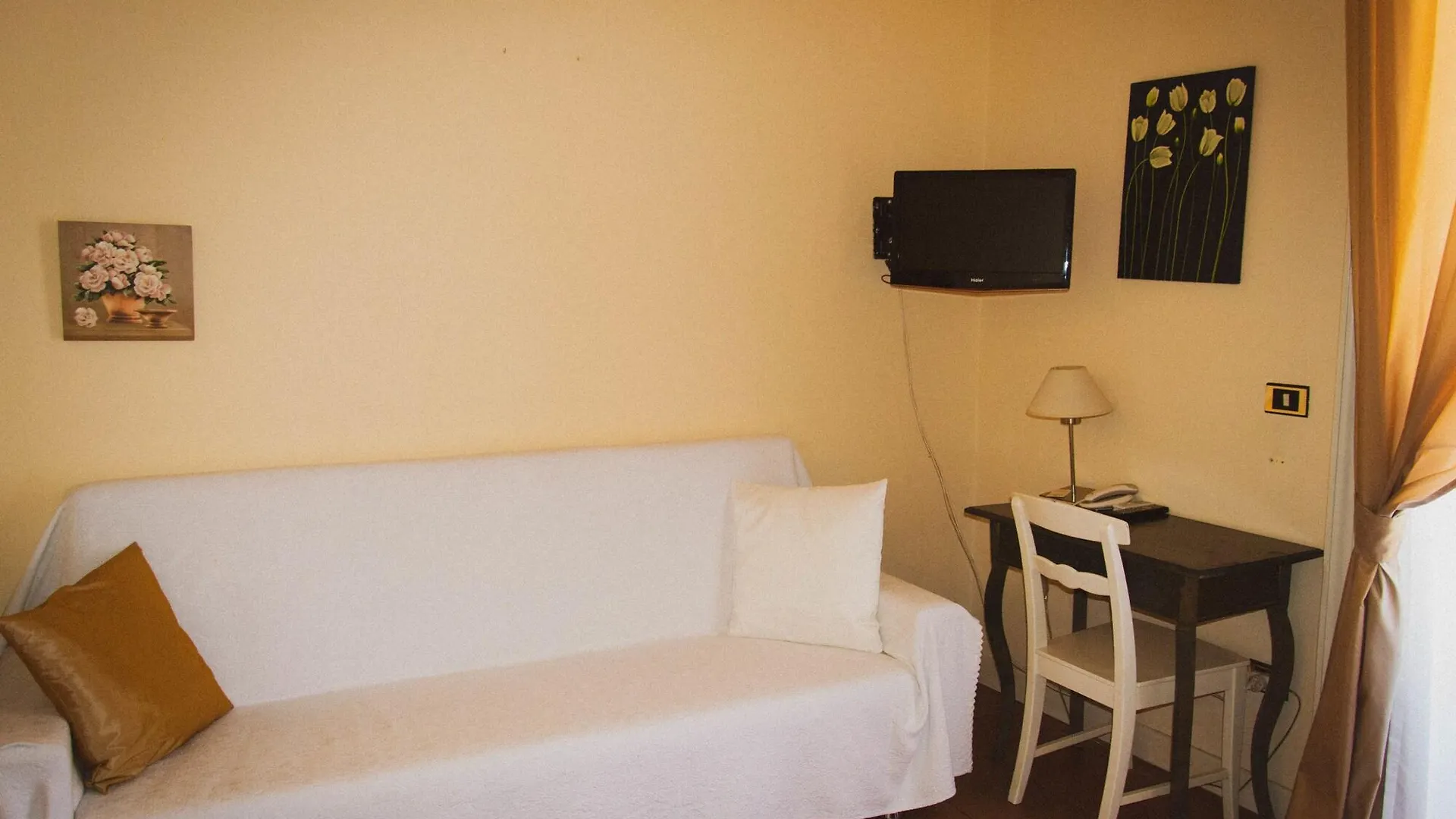 Antica Dimora Caruso Bed & Breakfast Catania 3*,  Italy